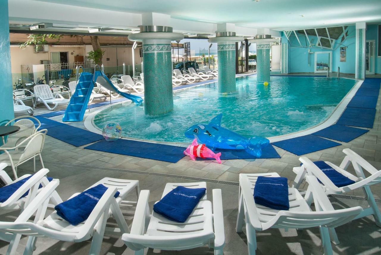 Hotel Nettuno Cattolica Exterior foto