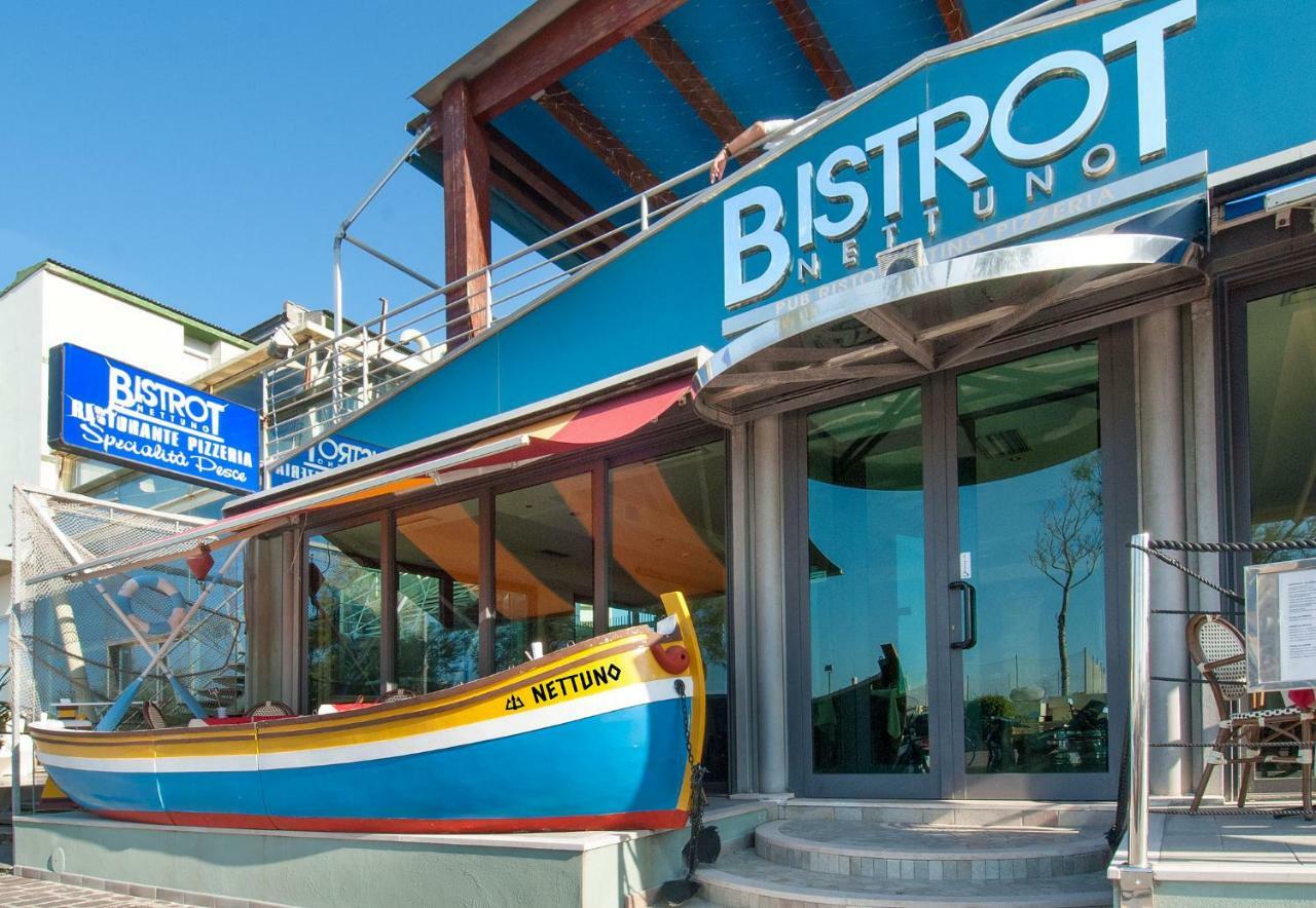 Hotel Nettuno Cattolica Exterior foto